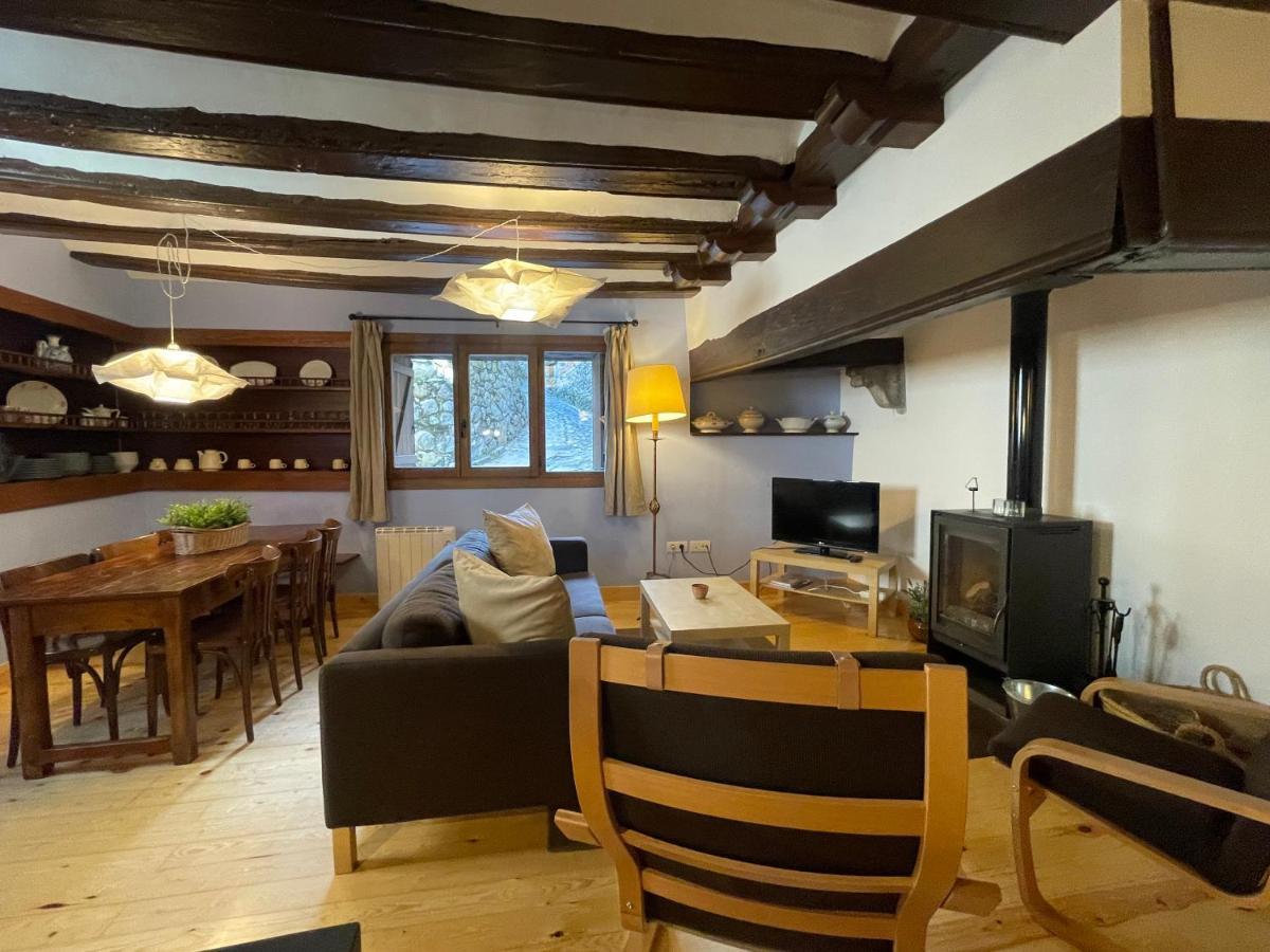 A04 - Apartamento Foc - Casa Mingot - Villmor Anciles ภายนอก รูปภาพ