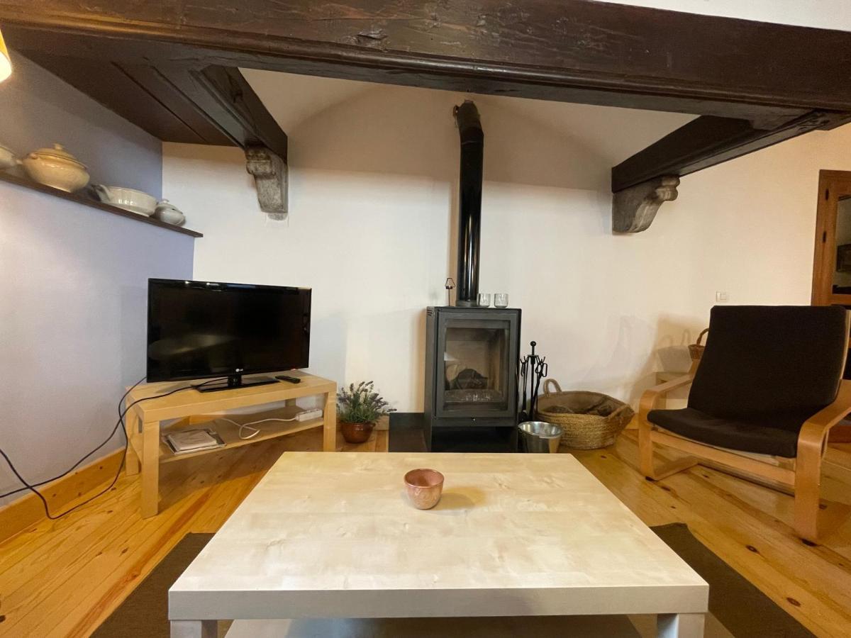 A04 - Apartamento Foc - Casa Mingot - Villmor Anciles ภายนอก รูปภาพ